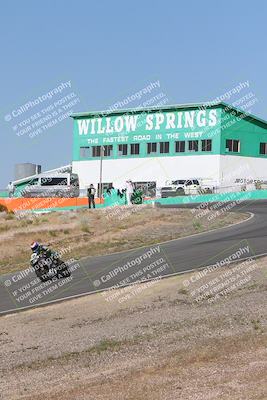 media/Apr-20-2025-AHRMA (Sun) [[393a79c373]]/Race/Group 11 early race/Turn 4b/